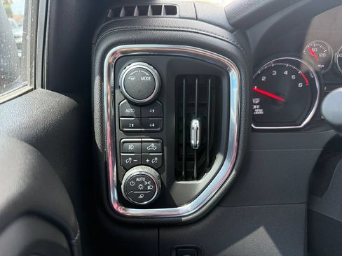Used 2022 Chevrolet Silverado 1500 RST AWD/4WD image 20