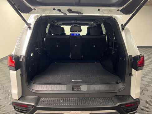 Certified 2026 Lexus LX 600 4WD w/ Accessory Package (Z1) image 8