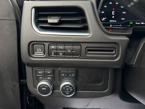 Used 2023 GMC Yukon XL SLT w/ SLT Luxury Package AWD/4WD image 23