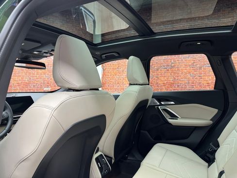 Used 2025 BMW X1 xDrive28i w/ Premium Package image 24