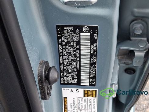 Used 2017 Toyota Prius Three FWD image 28