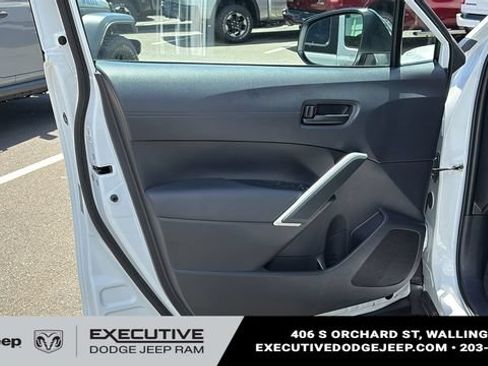 Used 2026 Toyota Corolla Cross LE w/ Cold Weather Package AWD/4WD image 8