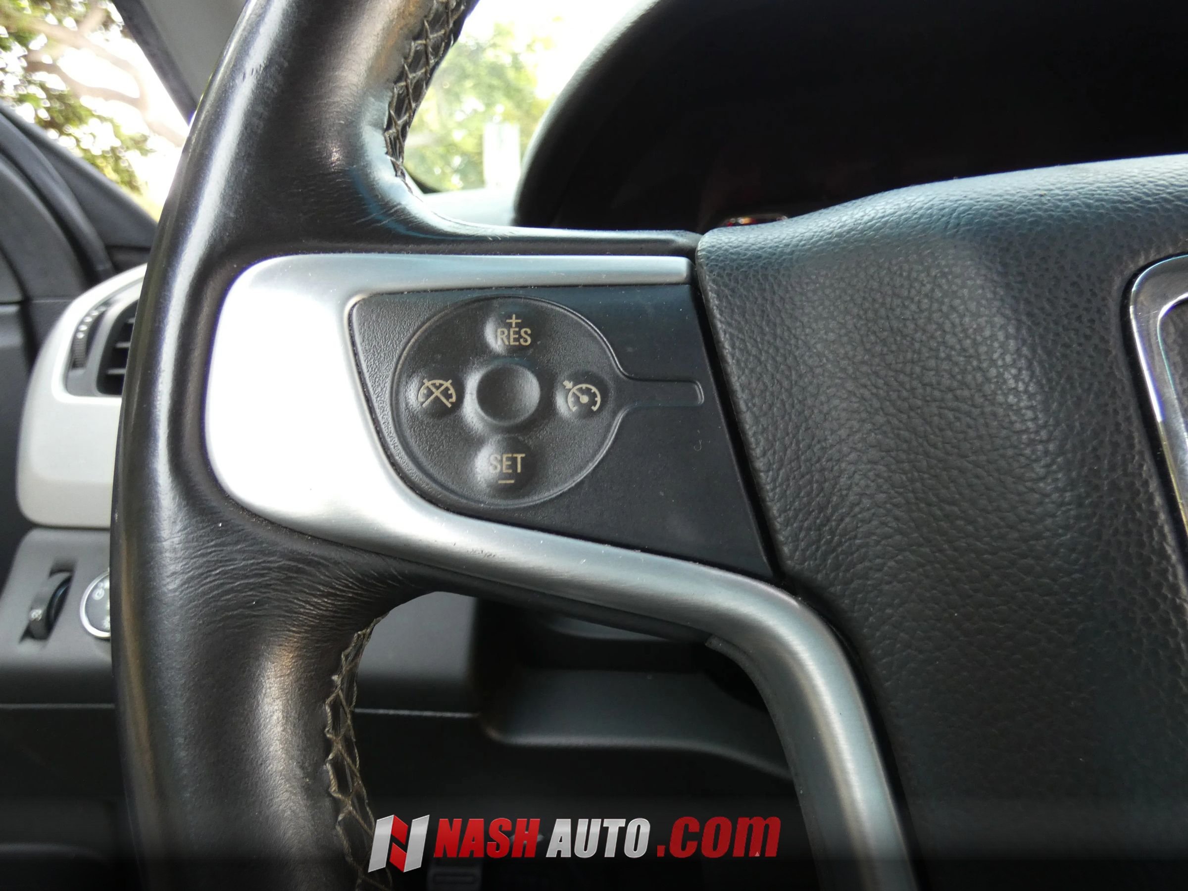 Used 2018 GMC Yukon SLE w/ Convenience Package AWD/4WD image 65