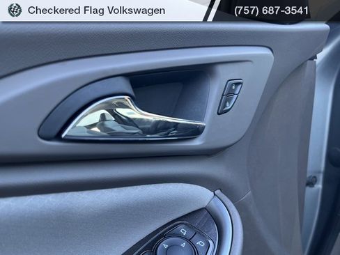 Used 2023 Chevrolet Malibu LS image 15