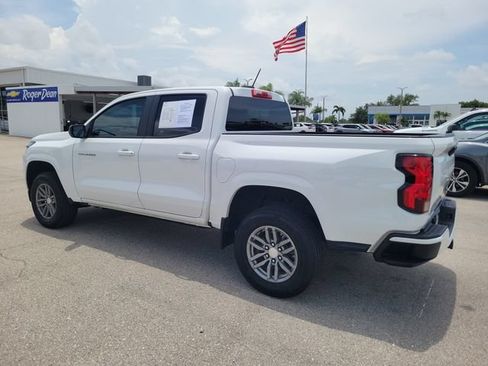 Used 2024 Chevrolet Colorado LT RWD image 3
