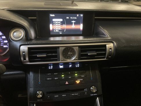 Used 2016 Lexus IS 200t RWD image 30