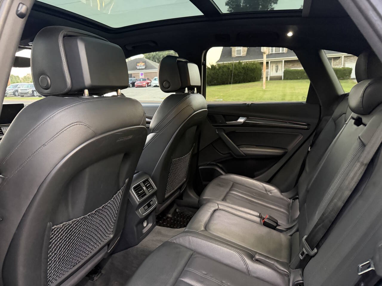 Used 2018 Audi SQ5 Prestige w/ Prestige Package AWD/4WD image 17