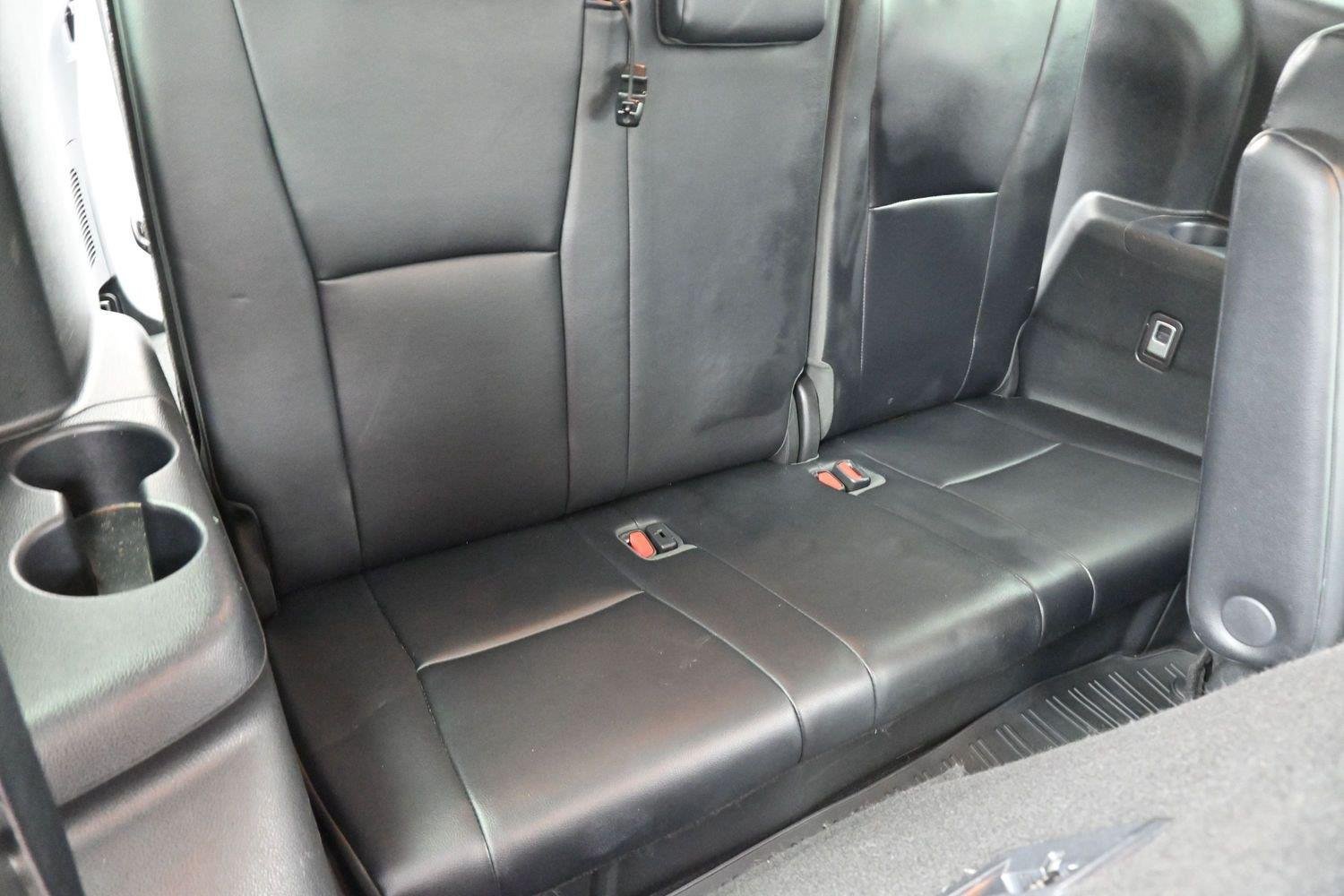 Used 2022 Toyota Highlander XLE FWD image 38