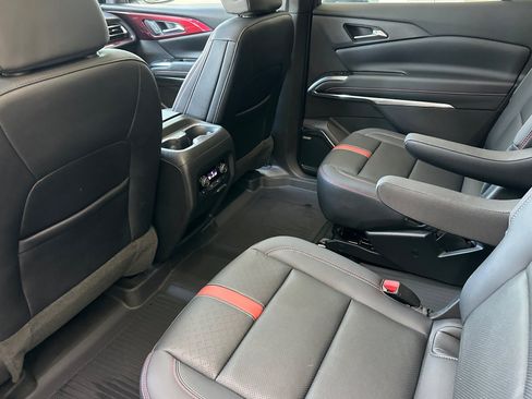 Used 2025 Chevrolet Traverse RS w/ LPO, Floor Liner Package AWD/4WD image 26