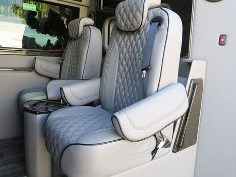 Used 2020 Mercedes-Benz Sprinter 3500 image 11