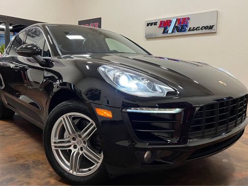 Used 2015 Porsche Macan S AWD/4WD image 41
