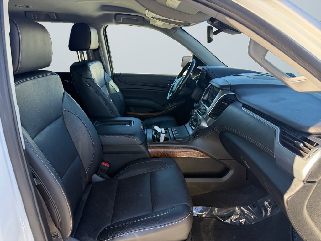 Used 2020 Chevrolet Suburban Premier AWD/4WD image 15