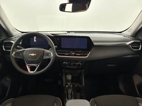 Used 2025 Chevrolet TrailBlazer LT w/ Convenience Package image 20