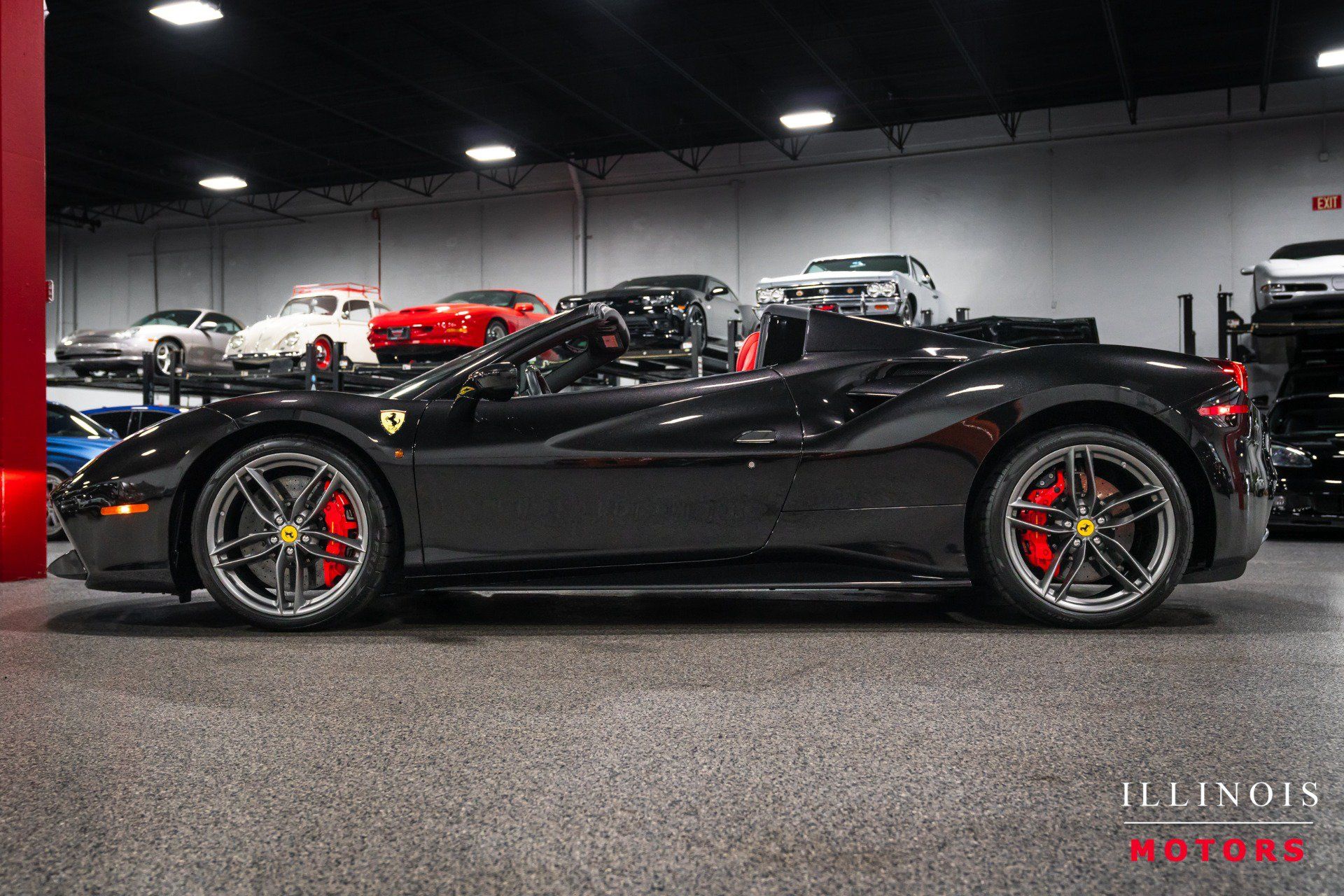 Used 2019 Ferrari 488 Spider RWD image 2