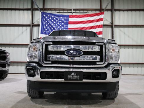 Used 2014 Ford F350 Lariat w/ Lariat Ultimate Package AWD/4WD image 2