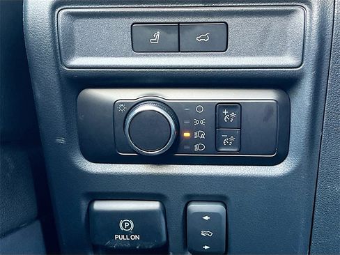 Used 2023 Ford Expedition Max XLT image 10