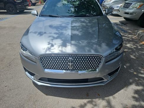 Used 2020 Lincoln MKZ FWD image 3