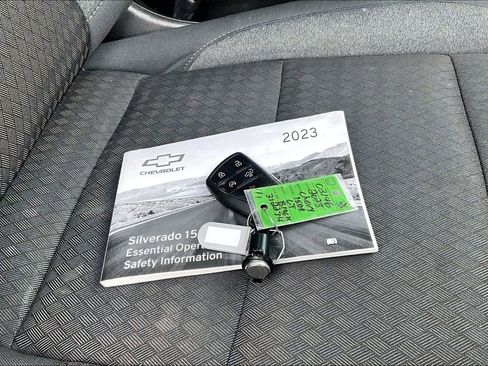 Used 2023 Chevrolet Silverado 1500 LT w/ Protection Package AWD/4WD image 9