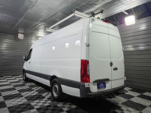 Used 2023 Mercedes-Benz Sprinter 2500 image 7