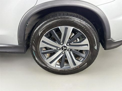 Used 2025 Mitsubishi Outlander Sport AWD image 32