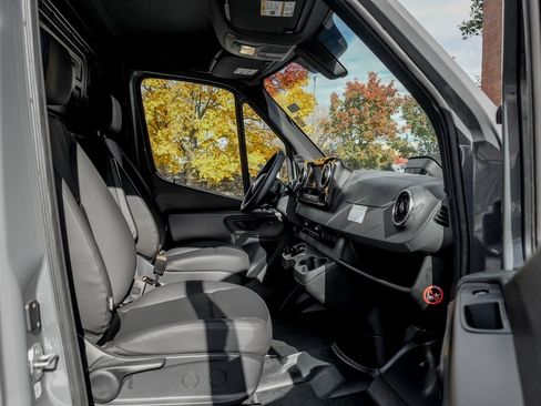New 2026 Mercedes-Benz Sprinter 2500 image 17
