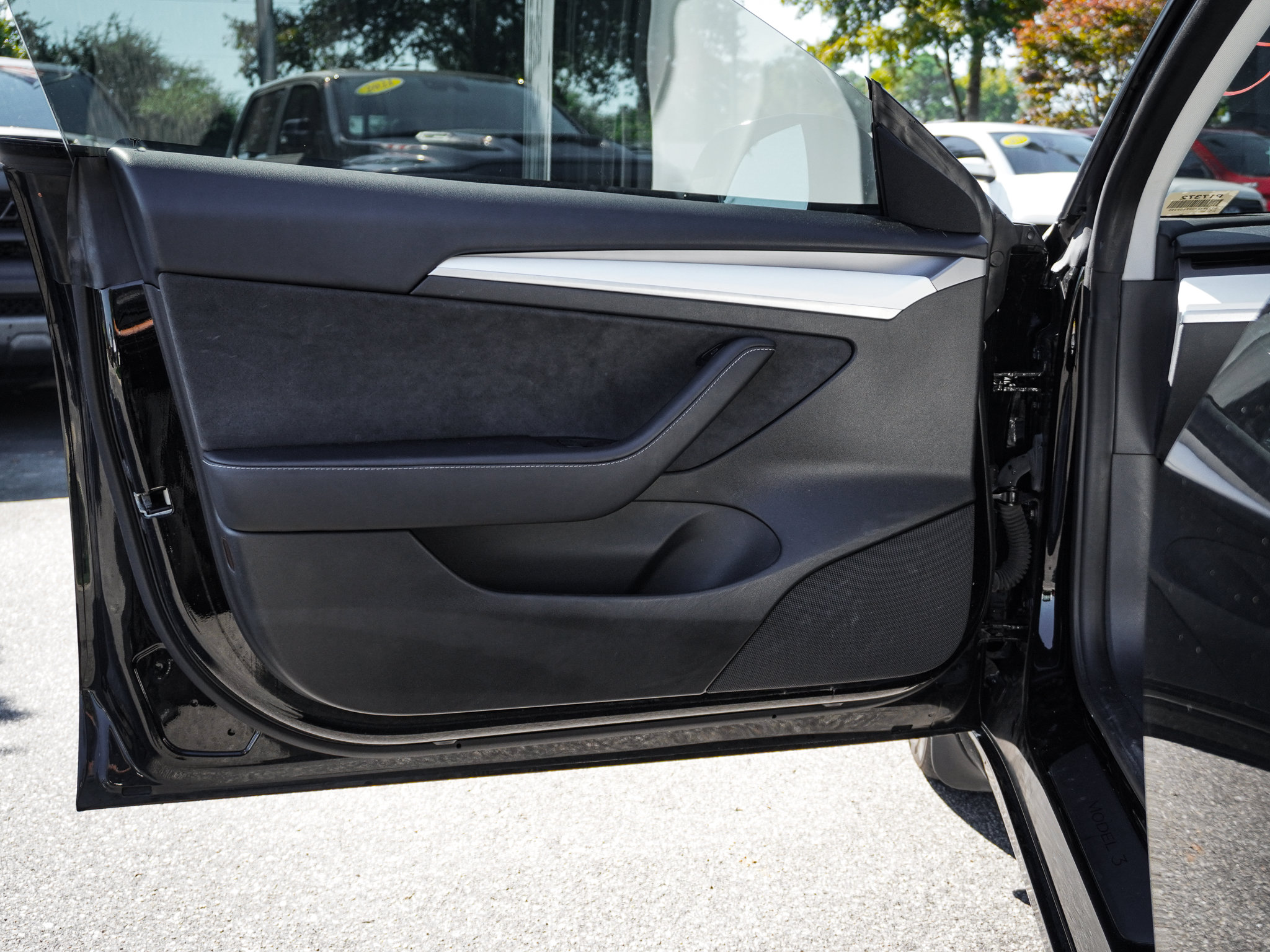 Used 2023 Tesla Model 3 Standard Range RWD image 13