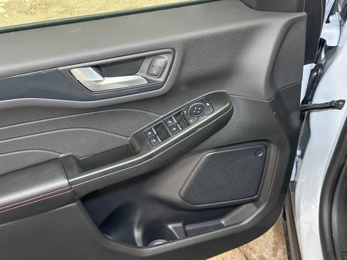 New 2026 Ford Escape ST-Line w/ Cold Weather Package AWD/4WD image 17