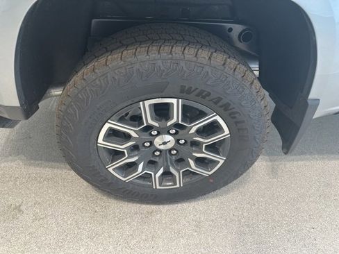 New 2026 Chevrolet Colorado Z71 w/ Technology Package image 7