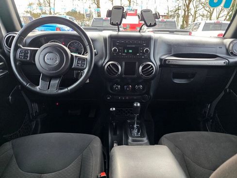 Used 2018 Jeep Wrangler Unlimited Sport w/ Connectivity Group image 5