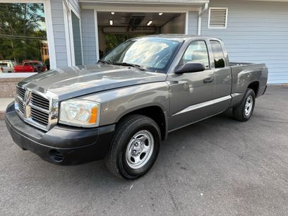 Used 2006 Dodge Dakota ST