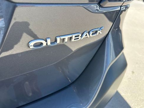 Used 2023 Subaru Outback Limited AWD/4WD image 12