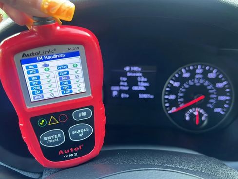 Used 2018 Kia Stinger RWD image 10