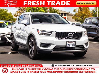 Used 2020 Volvo XC40 T5 Momentum