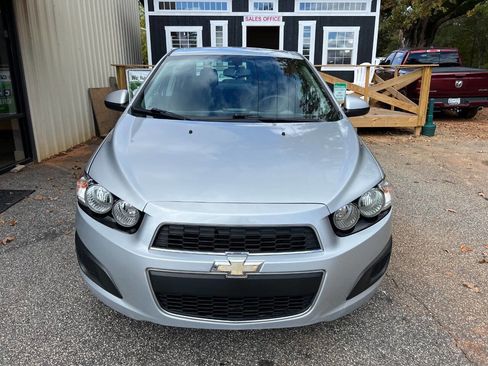 Used 2015 Chevrolet Sonic LT image 2