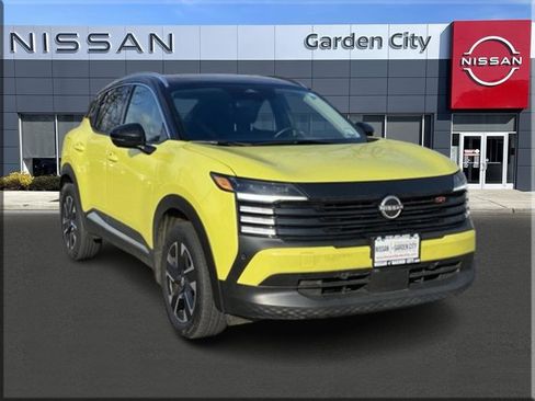 Certified 2025 Nissan Kicks SR AWD/4WD image 1