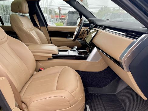 Used 2024 Land Rover Range Rover SE AWD/4WD image 15
