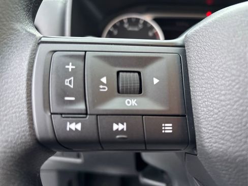 Certified 2025 Nissan Rogue S image 32