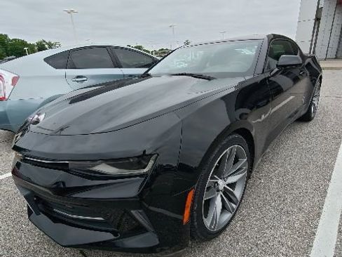 Used 2016 Chevrolet Camaro LT w/ RS Package RWD image 8