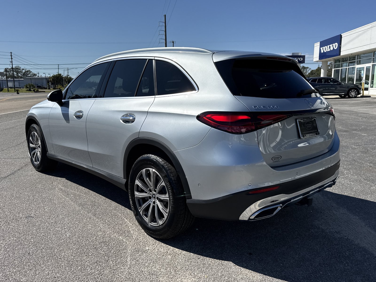 Certified 2023 Mercedes-Benz GLC 300 image 3