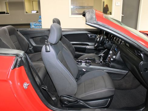 Used 2016 Ford Mustang Convertible w/ Equipment Group 051A RWD image 38