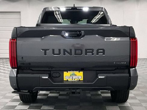 Used 2025 Toyota Tundra Limited AWD/4WD image 5