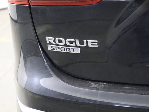 Used 2021 Nissan Rogue Sport S FWD image 41