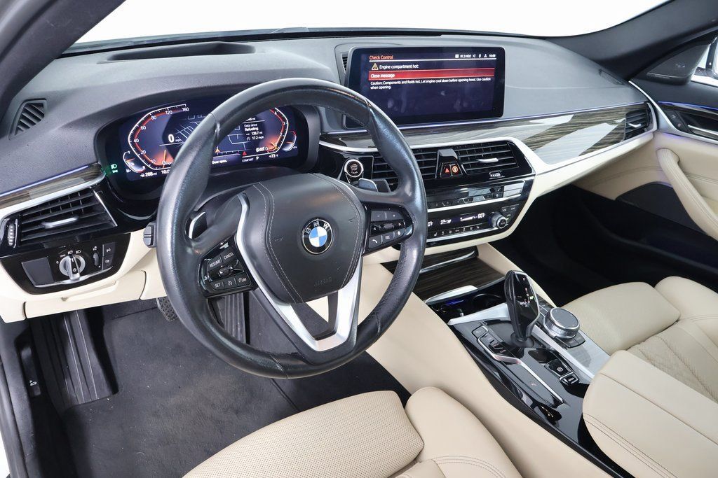 Used 2023 BMW 530i w/ Premium Package RWD image 6