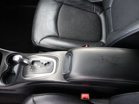 Used 2019 Dodge Journey Crossroad image 14