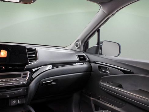 Used 2022 Honda Pilot Touring image 15