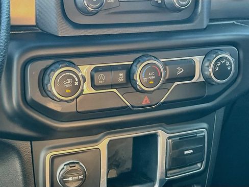Used 2018 Jeep Wrangler Unlimited Sport AWD/4WD image 15