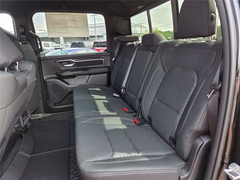 New 2026 RAM 1500 Big Horn AWD/4WD image 23