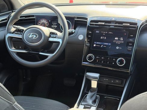 Used 2023 Hyundai Santa Cruz SEL w/ Activity Package FWD image 13
