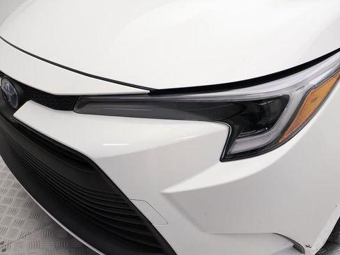 Certified 2023 Toyota Corolla LE image 3