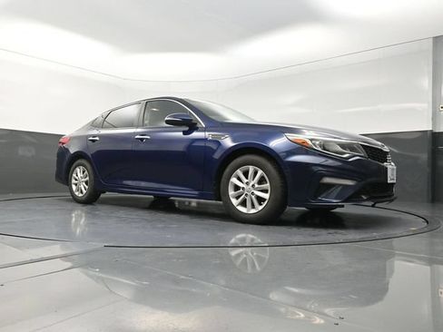 Used 2019 Kia Optima LX FWD image 19